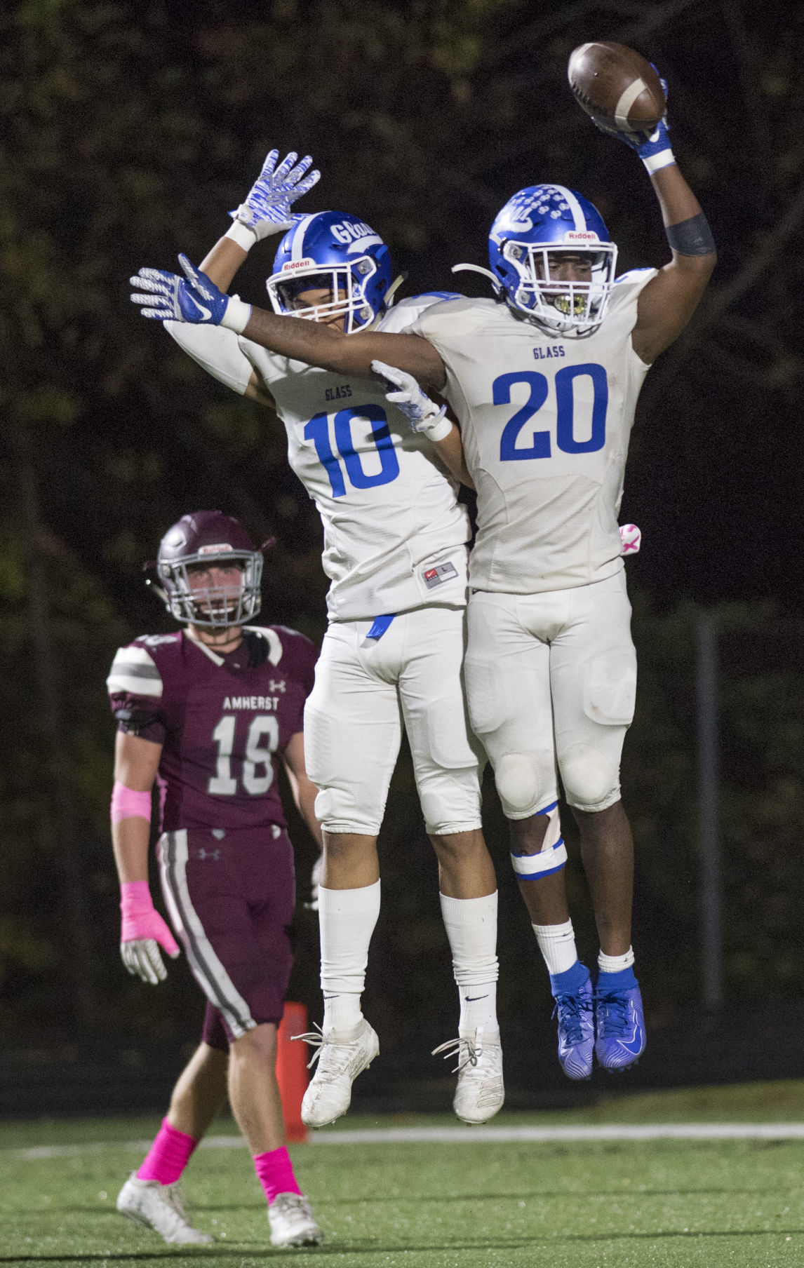 20191026_lna_sports_glassamherst3.jpg